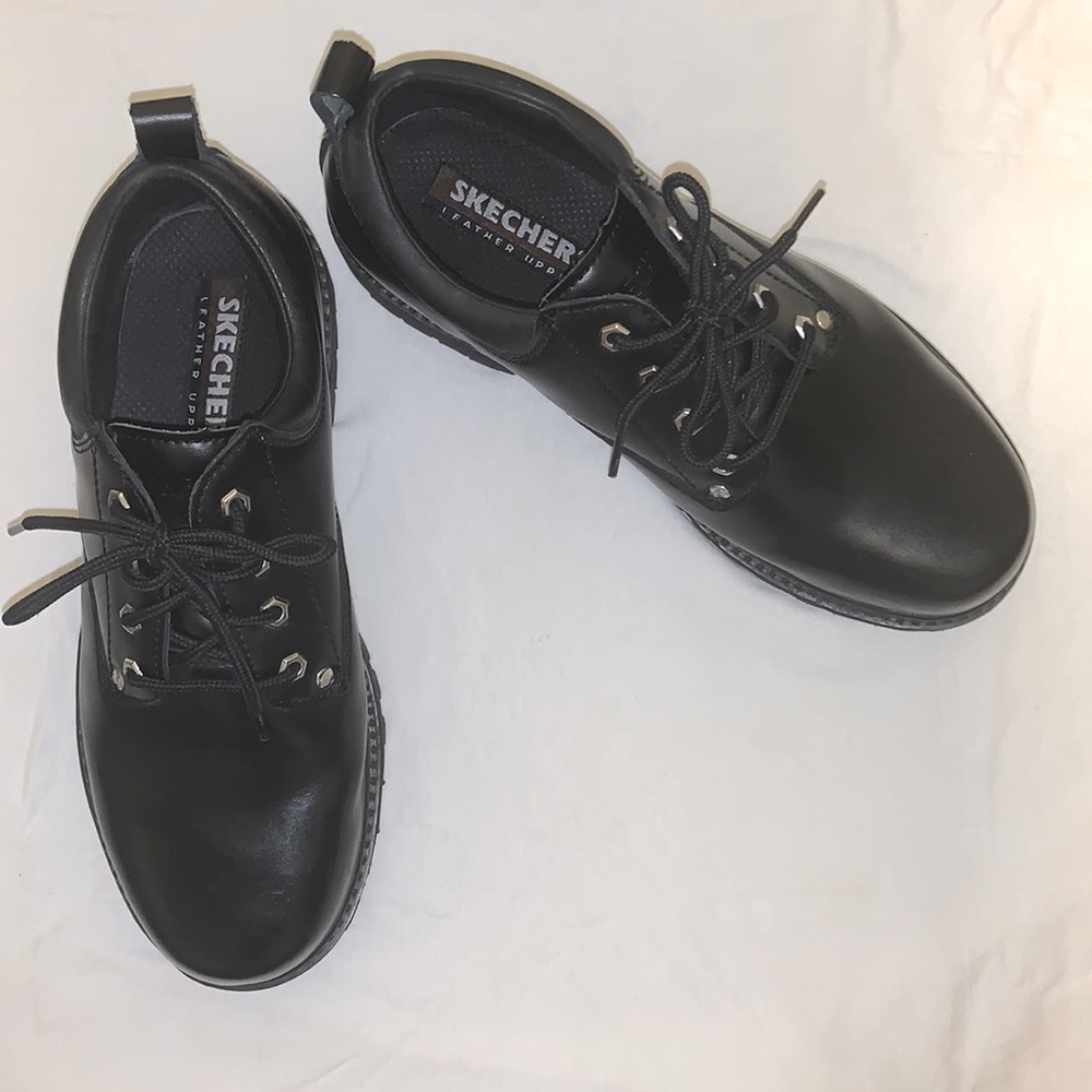 Men’s Sketchers Size 11